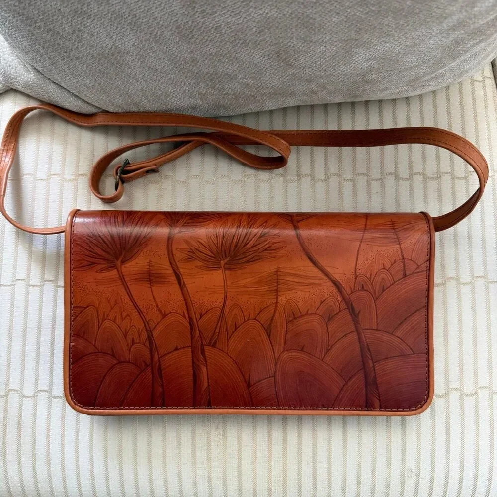 BAMBAS Artwork Handmade Leather Shoulder Bag Clutch